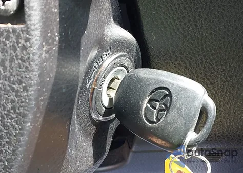 2015 Toyota Highlander Le Plus V6 из США, поврежденный, VIN 5TDZKRFH2FS054716